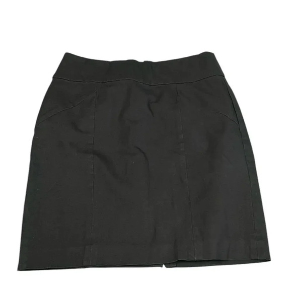 Banana Republic Knee Length Black Skirt Size 4 Lots of stretch Wok Wear Used - Picture 2 of 9